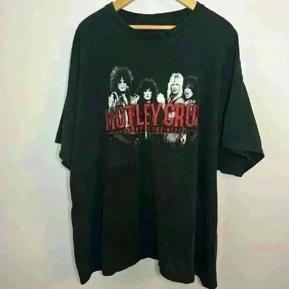 Motley Crue Shout At The Devil TShirt Men 3XL Band Licensed Retro Metal Rock Y2K - Picture 1 of 4